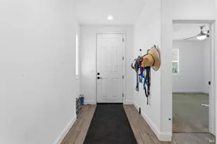 355 Marigold Dr, Vacaville, CA 95687 - Photo 3