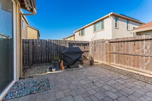 355 Marigold Dr, Vacaville, CA 95687 - Photo 27