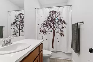 355 Marigold Dr, Vacaville, CA 95687 - Photo 5