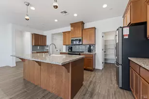 355 Marigold Dr, Vacaville, CA 95687 - Photo 15