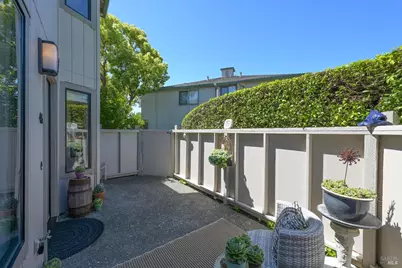 46 Dockside Circle, San Rafael, CA 94903 - Photo 11