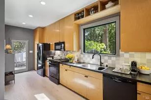 22 Clyde Ave, San Rafael, CA 94901 - Photo 15