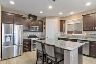 2126 Yellow Rose Cir, Fairfield, CA 94534 - Photo 9