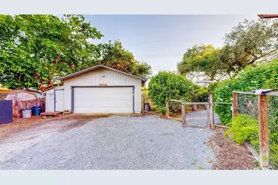2142 Laguna Road, Santa Rosa, CA 95401 - Photo 11