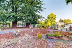 2142 Laguna Rd, Santa Rosa, CA 95401 - Photo 73