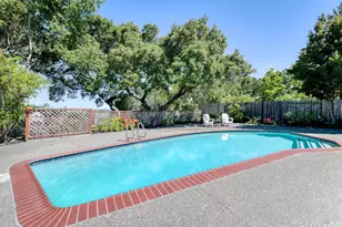 13 Woodland Ct, Novato, CA 94947 - Photo 37