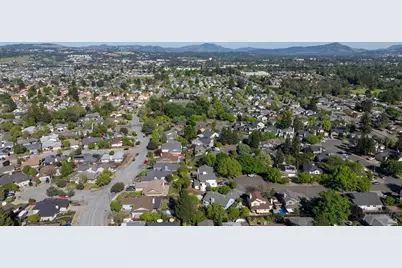 2387 Lujo Court, Santa Rosa, CA 95403 - Photo 39