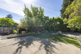 2387 Lujo Ct, Santa Rosa, CA 95403 - Photo 27
