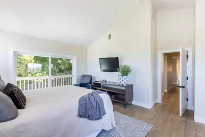 1018 Oakmont Court, Napa, CA 94559 - Photo 25