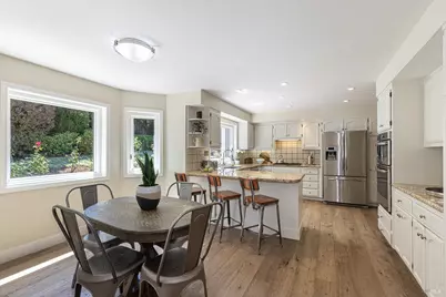 1018 Oakmont Court, Napa, CA 94559 - Photo 5
