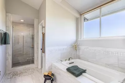 1018 Oakmont Court, Napa, CA 94559 - Photo 13
