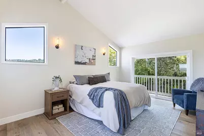 1018 Oakmont Court, Napa, CA 94559 - Photo 15