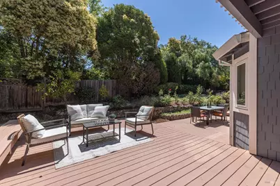 1018 Oakmont Court, Napa, CA 94559 - Photo 11