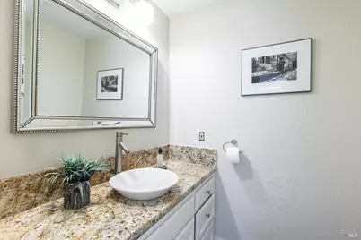 1018 Oakmont Court, Napa, CA 94559 - Photo 37