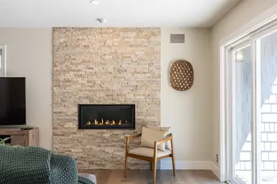 1018 Oakmont Court, Napa, CA 94559 - Photo 17