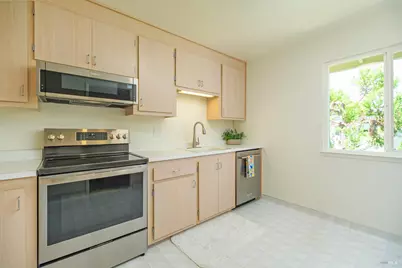 175 Upper Via Casitas Way #2, Greenbrae, CA 94904 - Photo 11