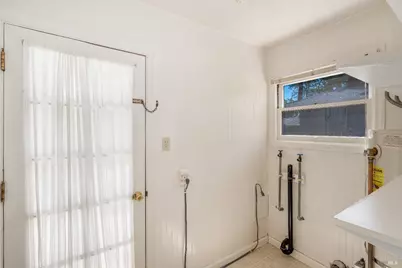 1034 Stewart Street, Santa Rosa, CA 95404 - Photo 13
