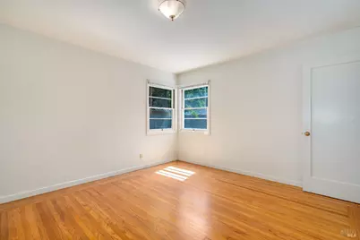 1034 Stewart Street, Santa Rosa, CA 95404 - Photo 17