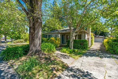 1034 Stewart Street, Santa Rosa, CA 95404 - Photo 1