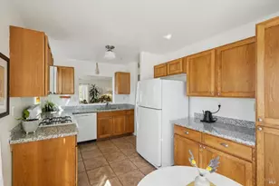 313 Portofino Way, Cloverdale, CA 95425 - Photo 13