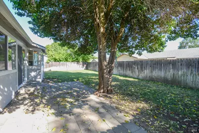 935 W F Street, Dixon, CA 95620 - Photo 29