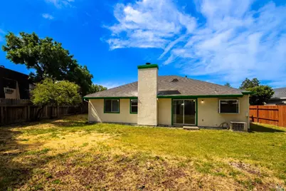 1926 Blossom Court, Fairfield, CA 94533 - Photo 29