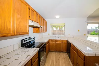 1926 Blossom Court, Fairfield, CA 94533 - Photo 17