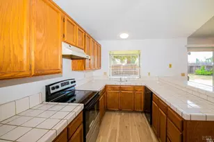 1926 Blossom Ct, Fairfield, CA 94533 - Photo 17