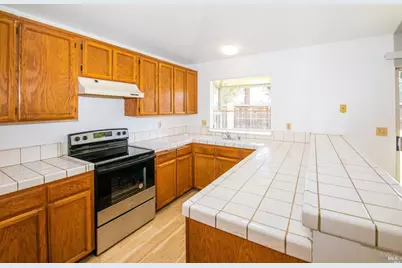 1926 Blossom Court, Fairfield, CA 94533 - Photo 15