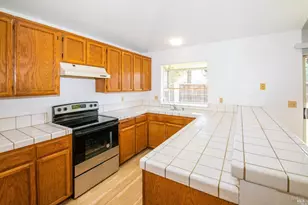 1926 Blossom Ct, Fairfield, CA 94533 - Photo 15