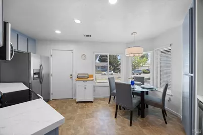 1012 Murre Way, Suisun City, CA 94585 - Photo 11