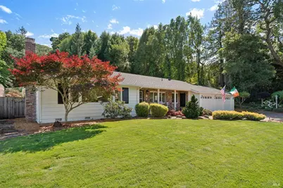 497 Fairway Drive, Novato, CA 94949 - Photo 3