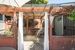 132 Lincoln St, Santa Rosa, CA 95401 - Photo 43