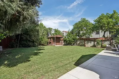 301 Portsmouth Avenue, Vacaville, CA 95687 - Photo 47