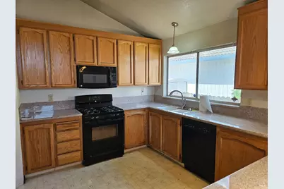 2454 E Atlantic Avenue, Fairfield, CA 94533 - Photo 3