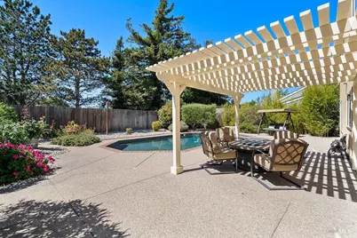 764 Barton Way, Benicia, CA 94510 - Photo 35