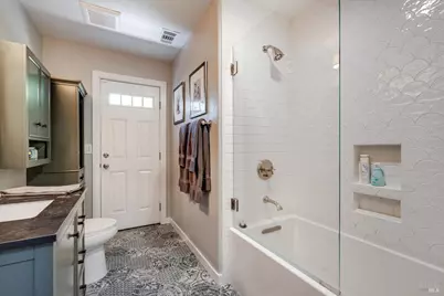 10 Oak Tree Drive, Santa Rosa, CA 95401 - Photo 33