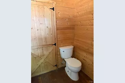 37600 N Hwy 101, Laytonville, CA 95454 - Photo 17