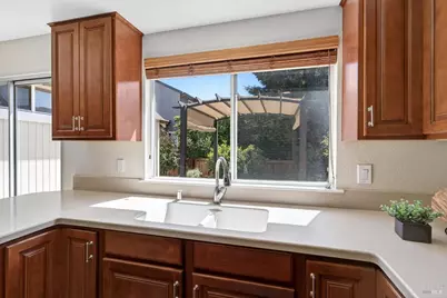 1612 Woodhue Avenue, Santa Rosa, CA 95403 - Photo 13