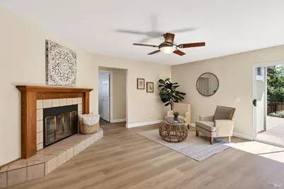 1612 Woodhue Avenue, Santa Rosa, CA 95403 - Photo 17