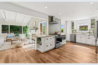 1870 N Fitch Mountain Road, Healdsburg, CA 95448 - Photo 5