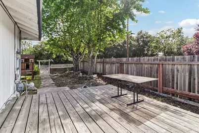 704 Daybrook Drive, Windsor, CA 95492 - Photo 23
