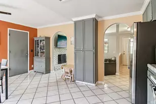 704 Daybrook Dr, Windsor, CA 95492 - Photo 15