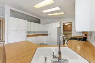 254 Clover Way, Napa, CA 94558 - Photo 1