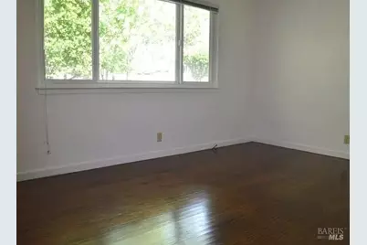 11 Chestnut Avenue, San Rafael, CA 94901 - Photo 7