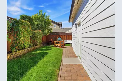 1295 Pedroncelli Drive, Windsor, CA 95492 - Photo 29