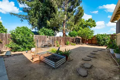 636 Tiburon Court, Vacaville, CA 95687 - Photo 37