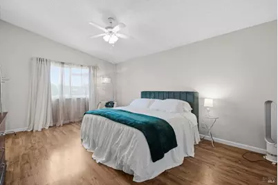636 Tiburon Court, Vacaville, CA 95687 - Photo 25