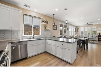 7750 Wildrose Way, Rohnert Park, CA 94928 - Photo 11