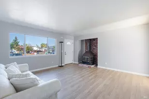 1052 Helen Ct, Petaluma, CA 94954 - Photo 3